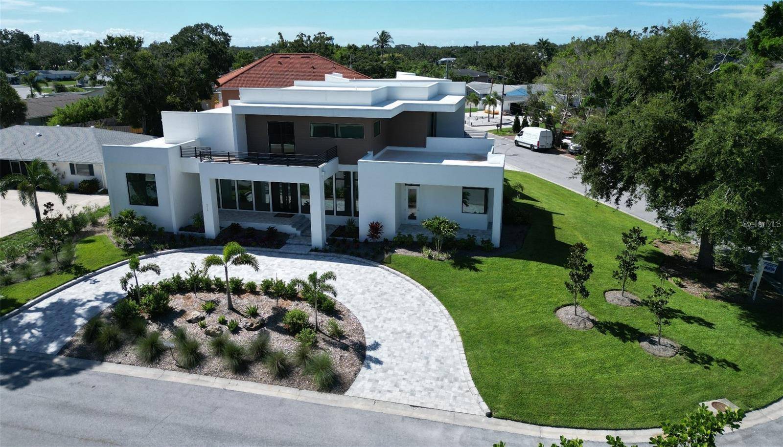 2110 MICHELE DR, Sarasota, FL 34231