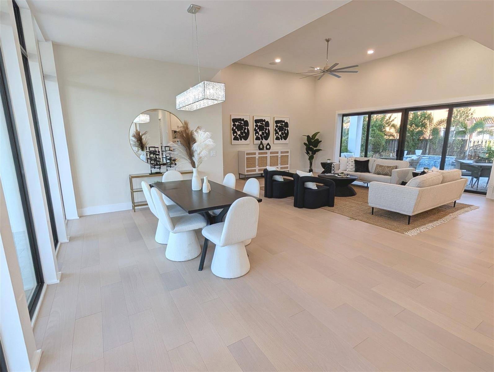 2110 MICHELE DR, Sarasota, FL 34231
