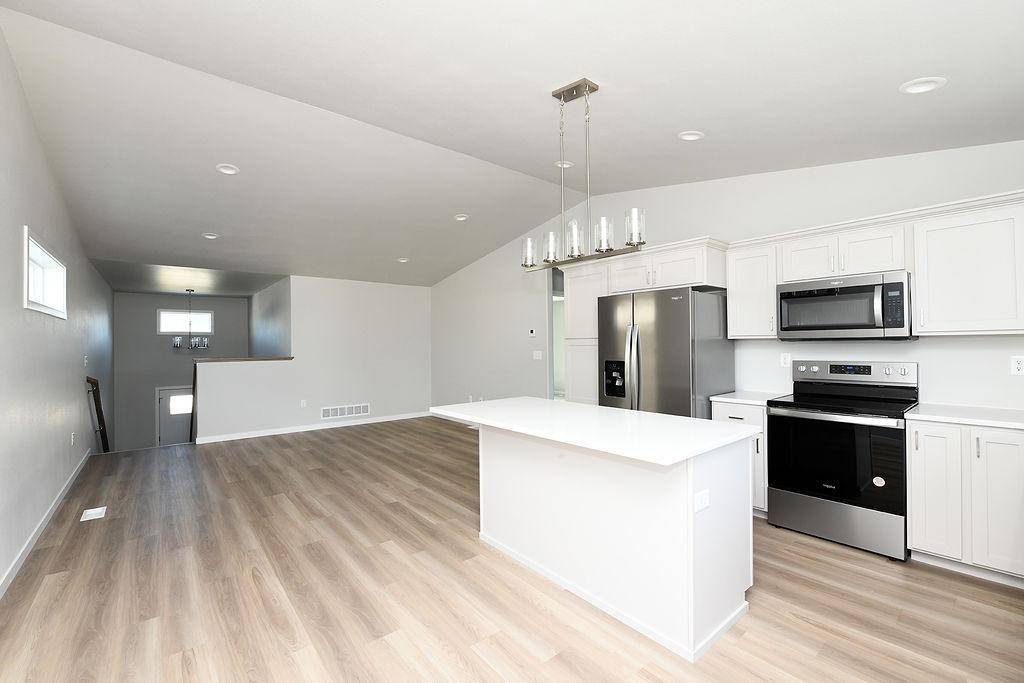 1143 60th AVE W, West Fargo, ND 58078