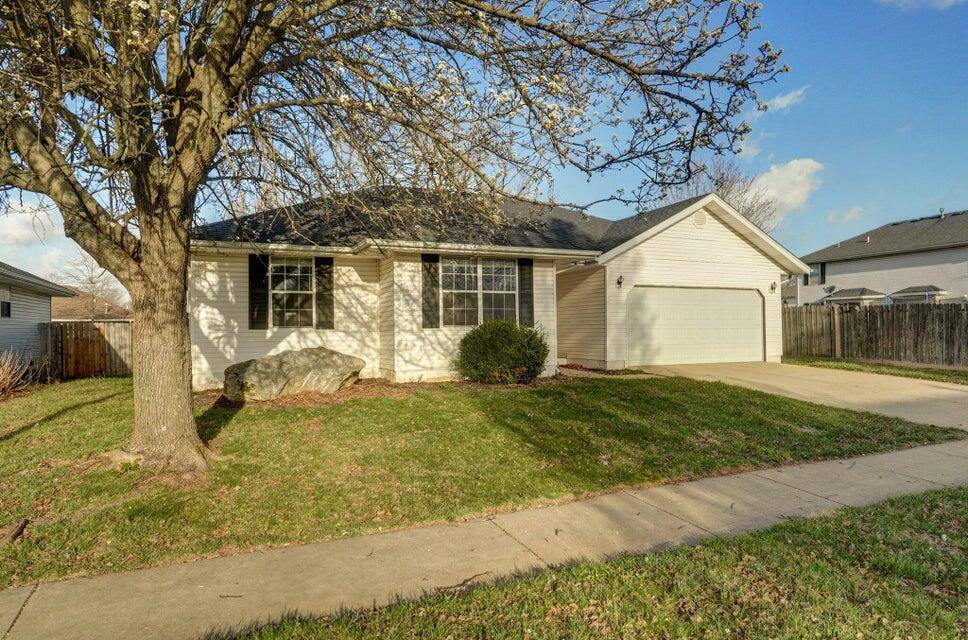 5533 S Walnut Hill AVE, Springfield, MO 65810