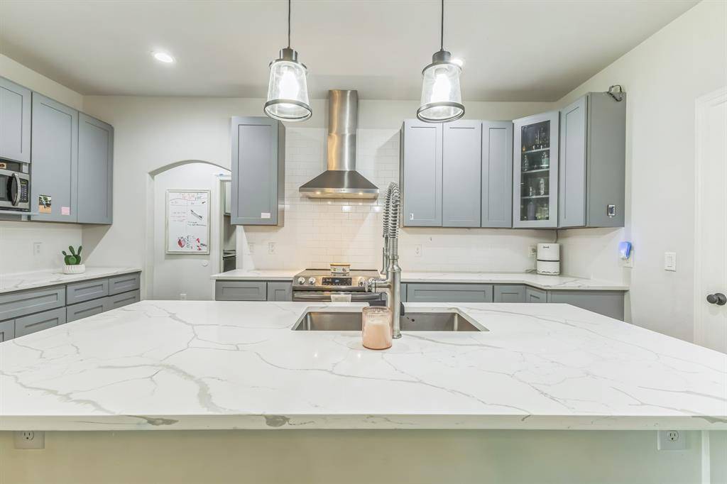 424 N Mcgraw Street, Forney, TX 75126
