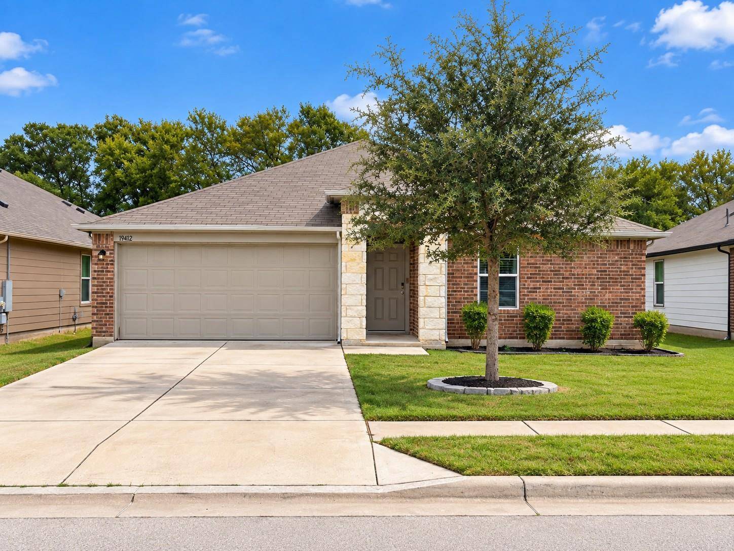 19412 Great Falls DR, Manor, TX 78653