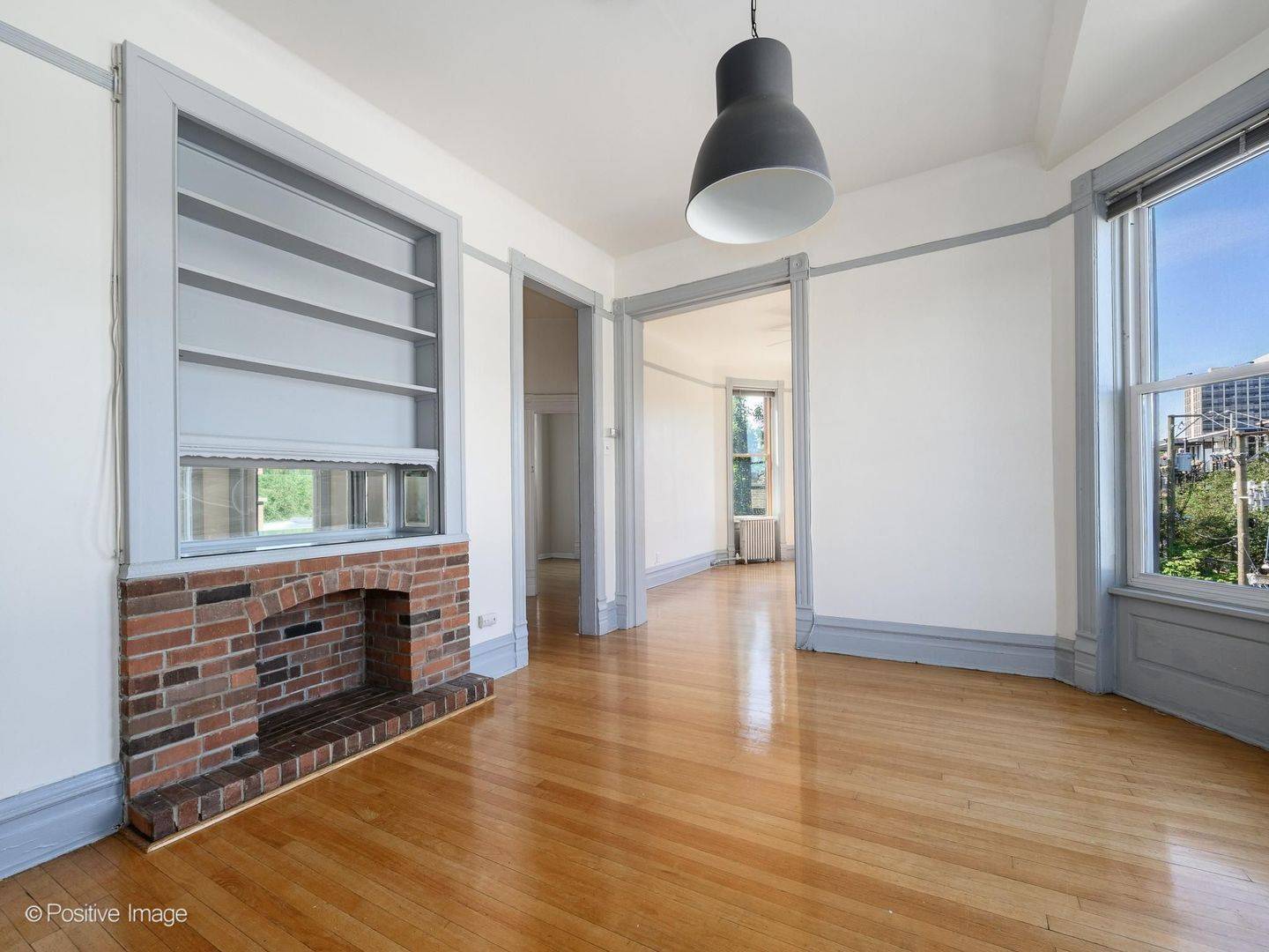 230 W Saint Paul AVE, Chicago, IL 60614