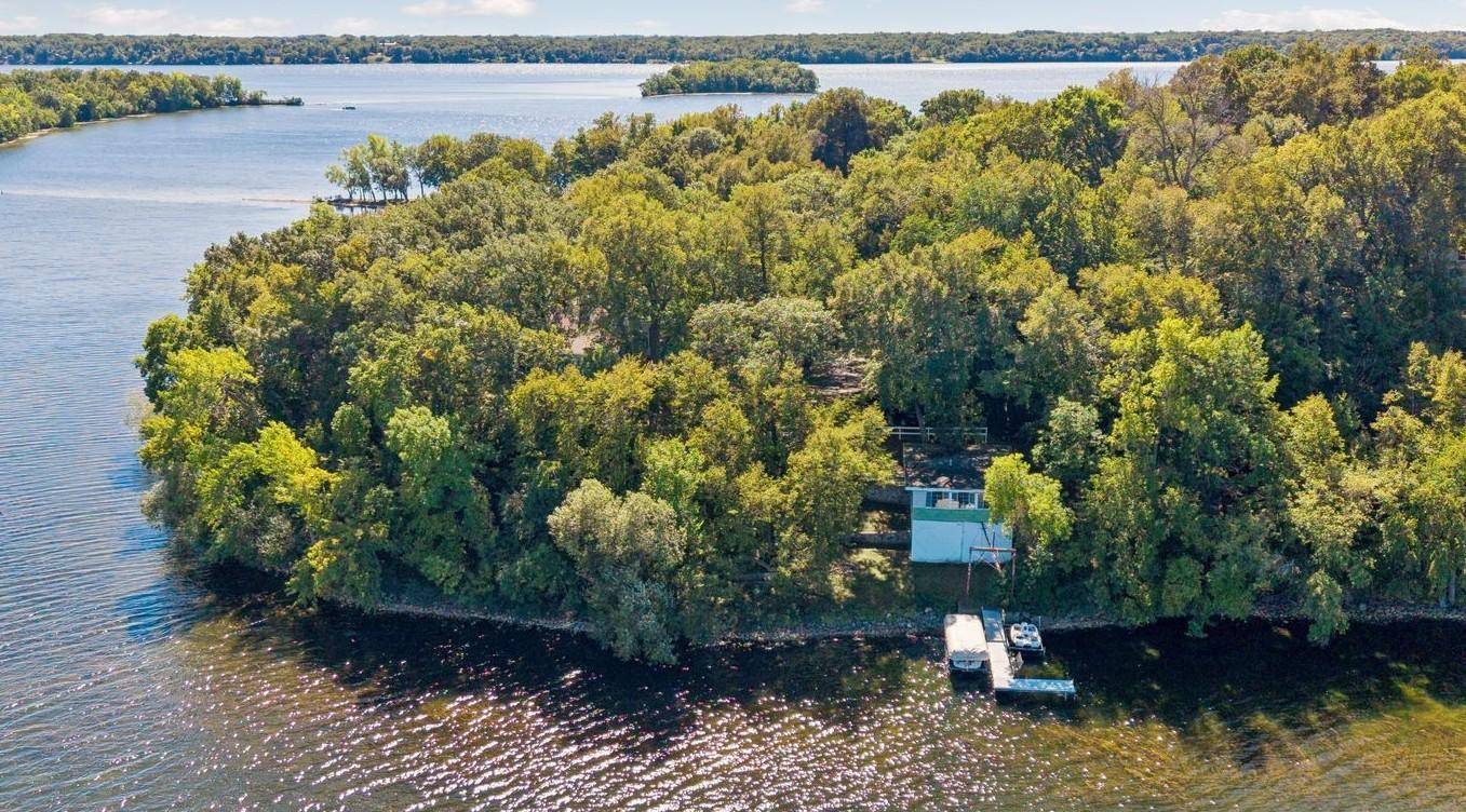 15376 Crestland RD, Paynesville, MN 56362