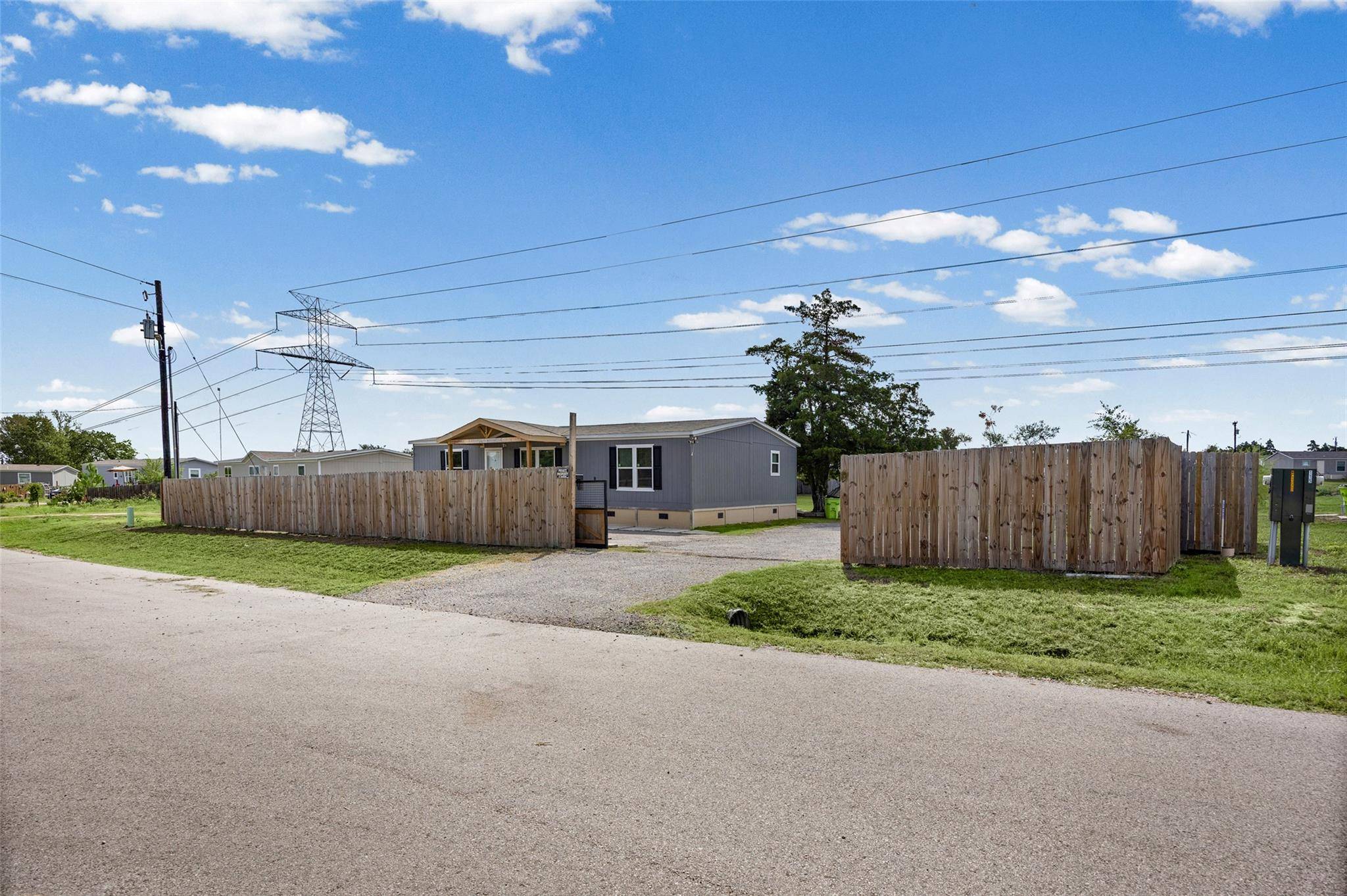109 Zacate ST, Elgin, TX 78621