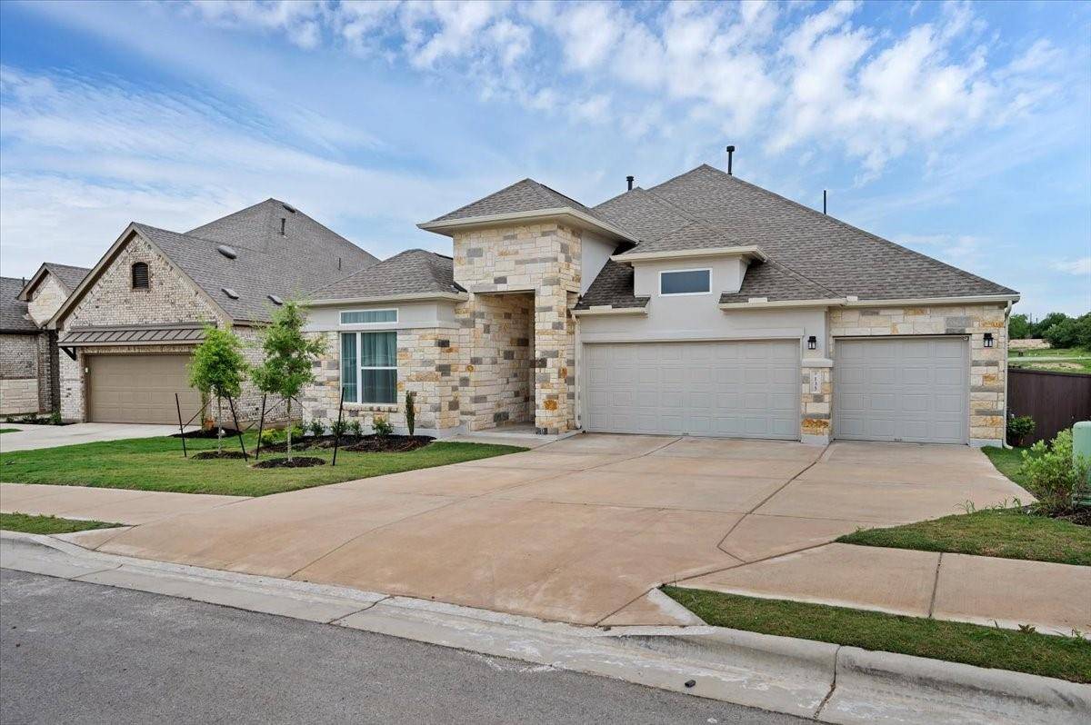 135 Independence DR, Kyle, TX 78640