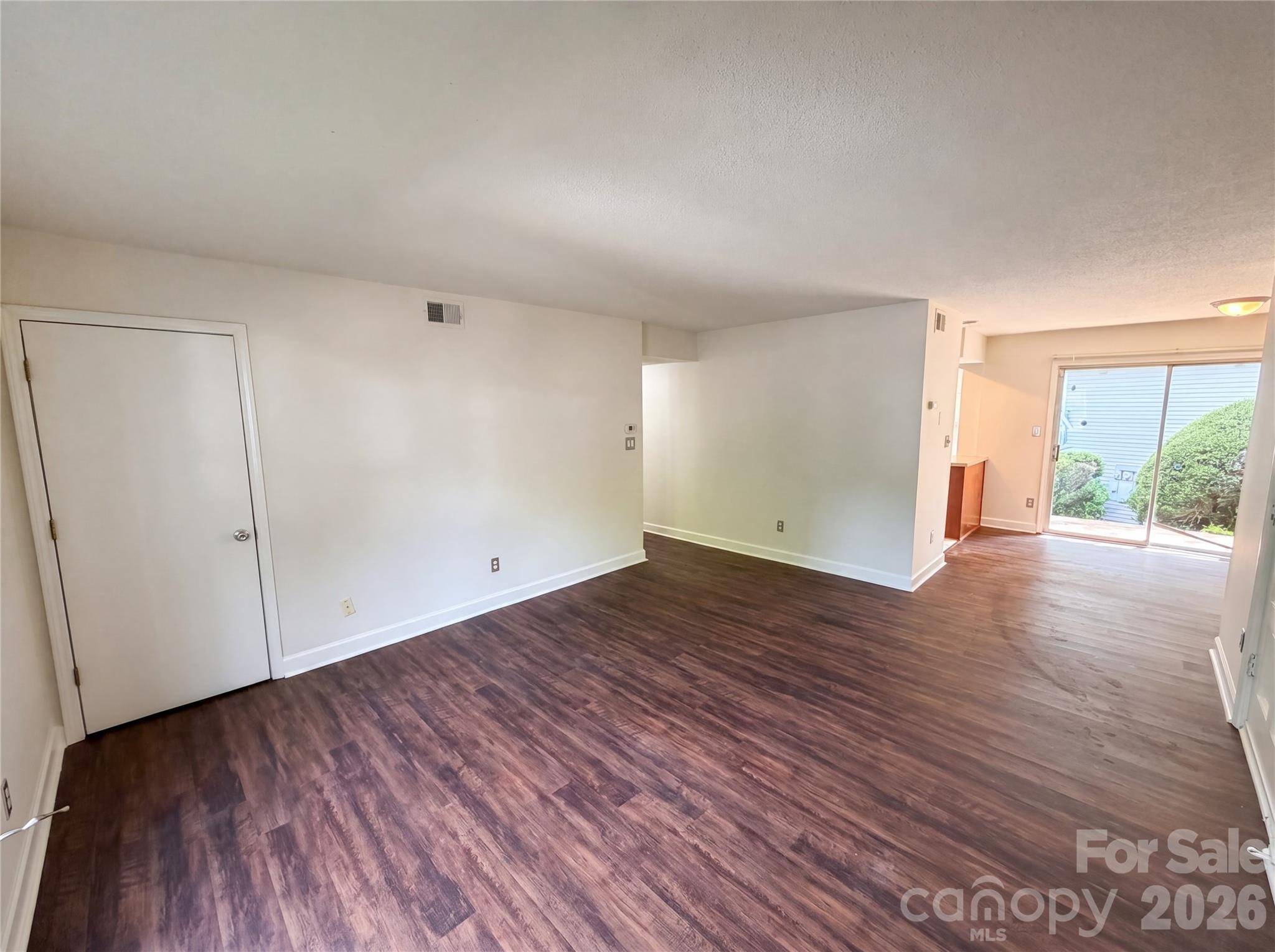 2020 Stoney Point LN, Charlotte, NC 28210