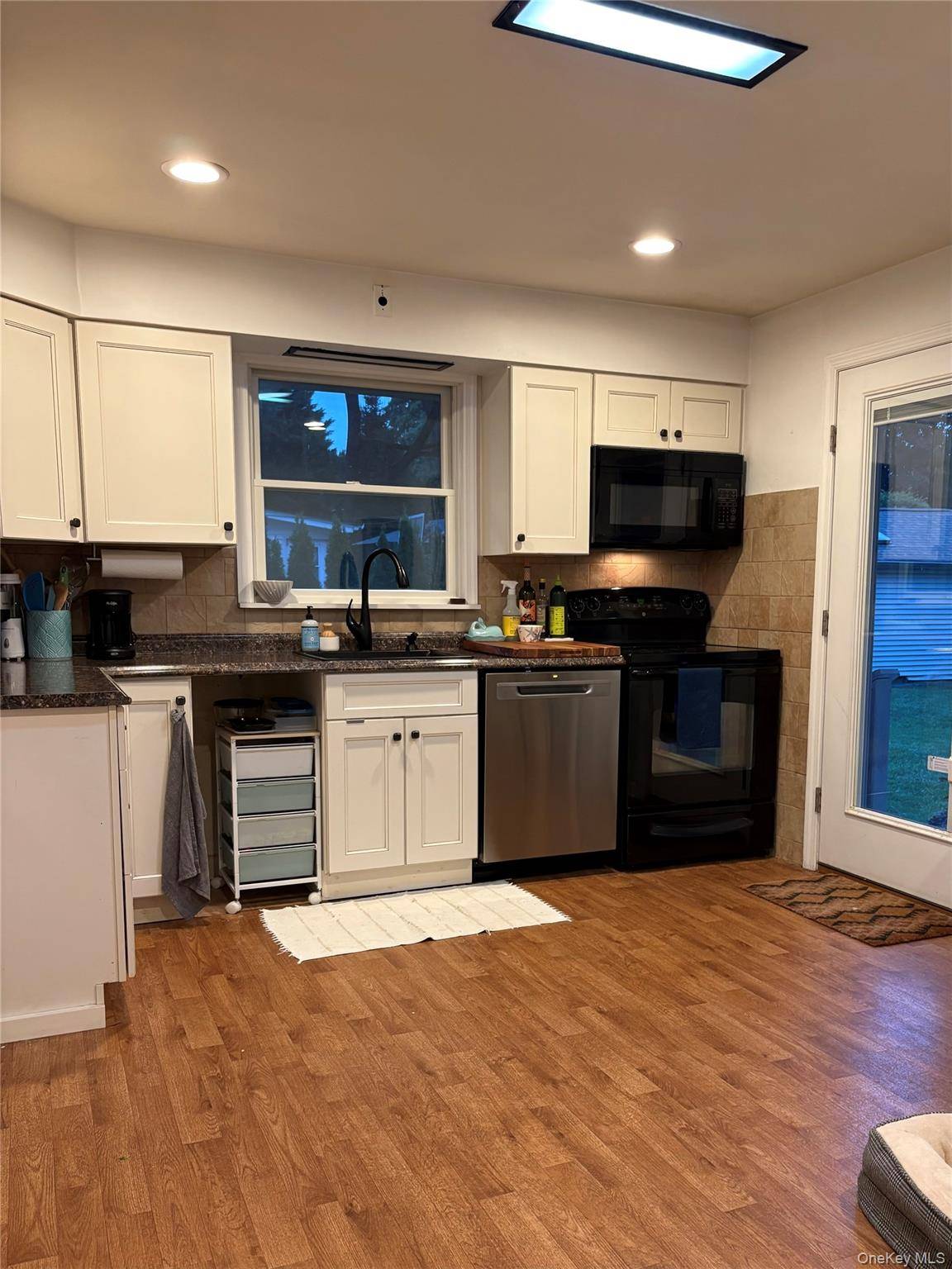 275 4th AVE, Saint James, NY 11780