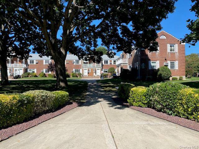 73-61 260th ST #H-1, Glen Oaks, NY 11004