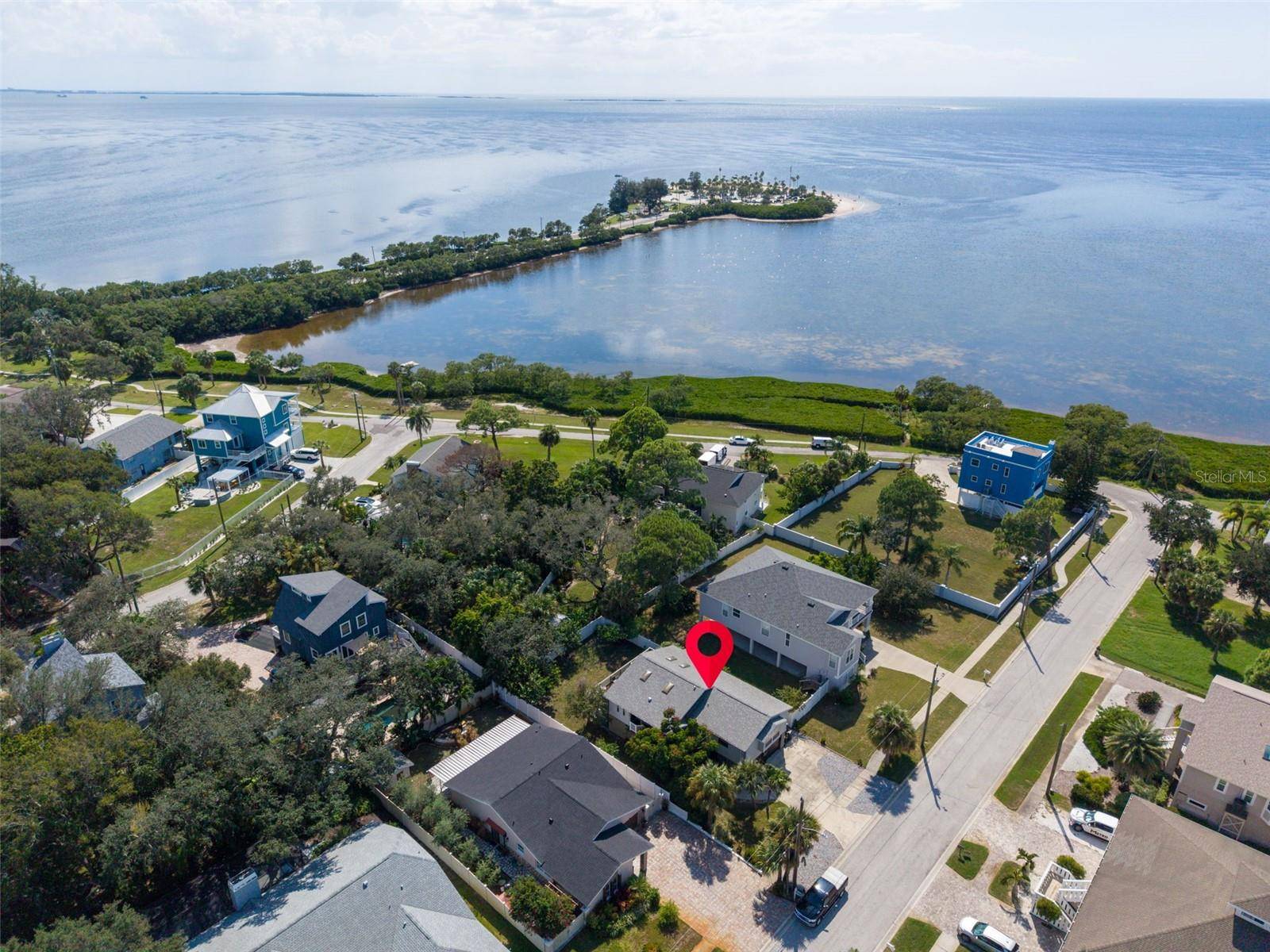 1907 GULF BEACH BLVD, Tarpon Springs, FL 34689