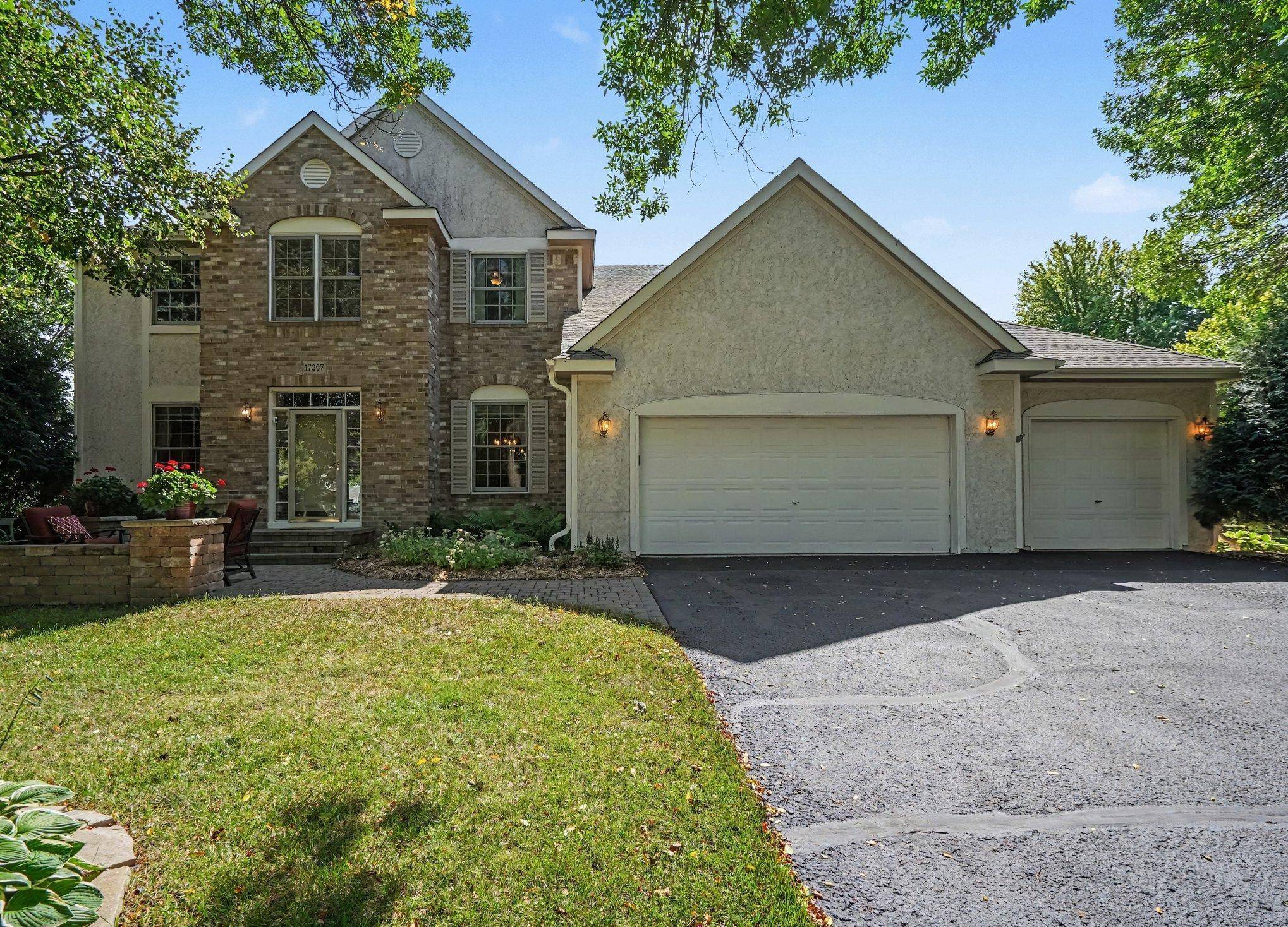 17207 Trenton LN, Eden Prairie, MN 55347