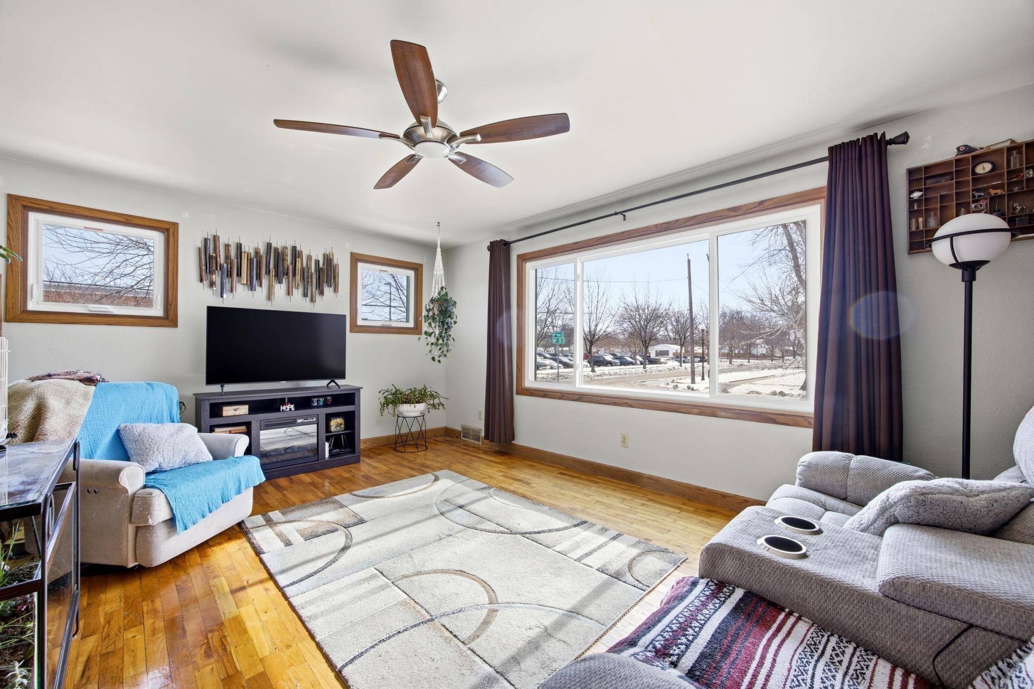 1621 12th AVE S, Fargo, ND 58103