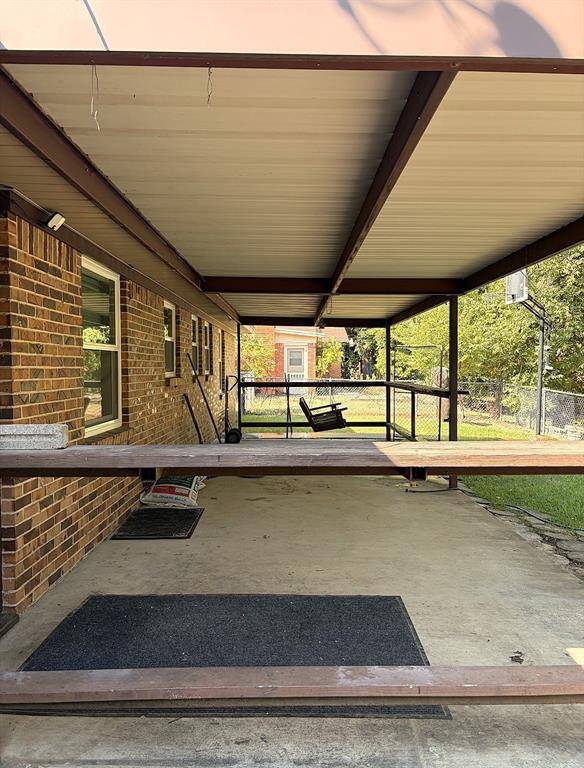 125 Glenhaven Drive, Azle, TX 76020
