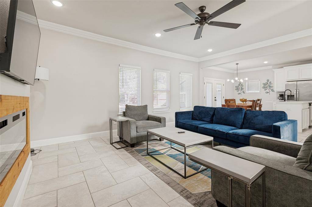 1315 Oak Knoll Drive, Haltom City, TX 76117