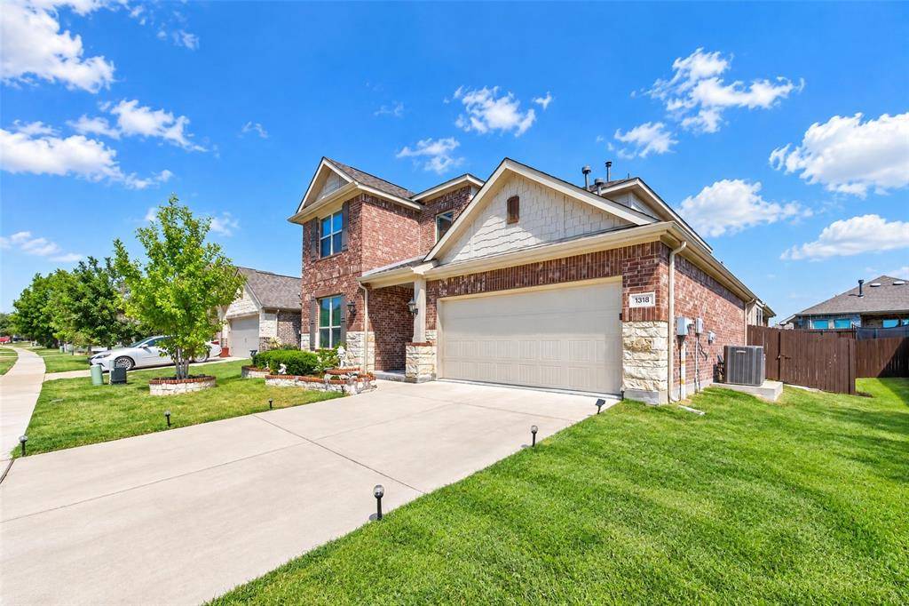 1318 Crossvine Drive, Anna, TX 75409