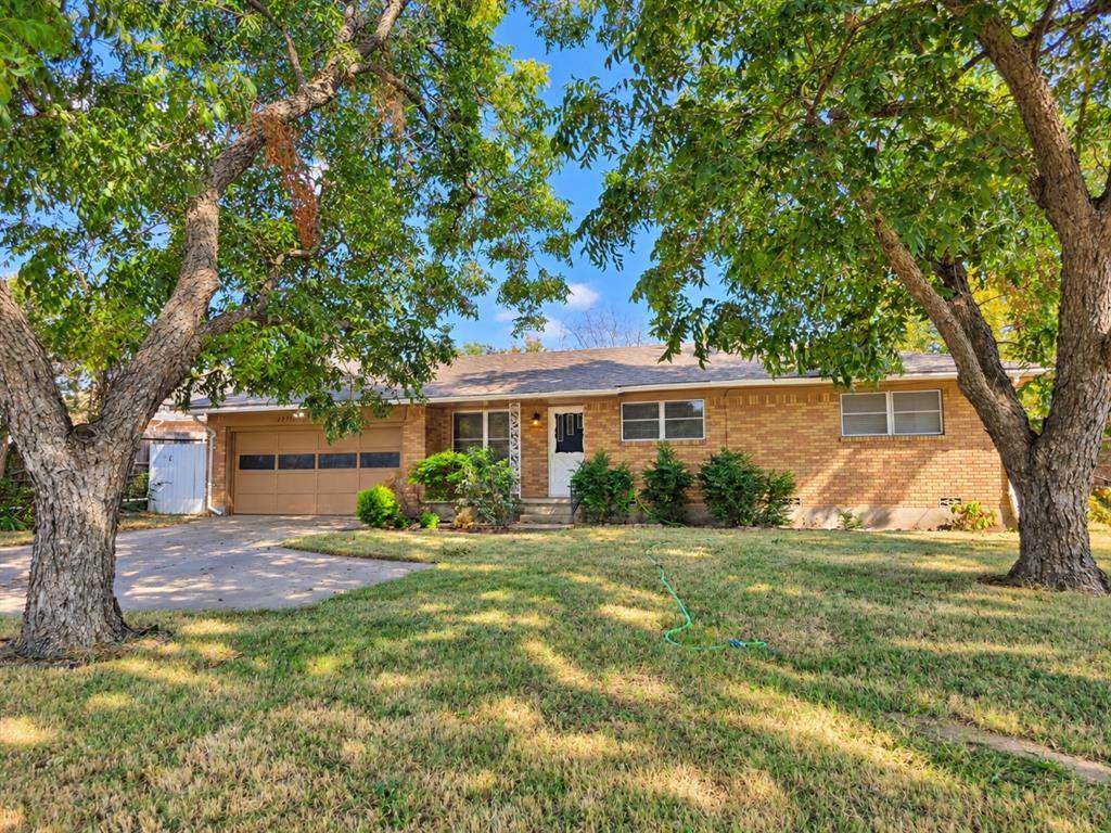 2711 Morton Street, Denison, TX 75020