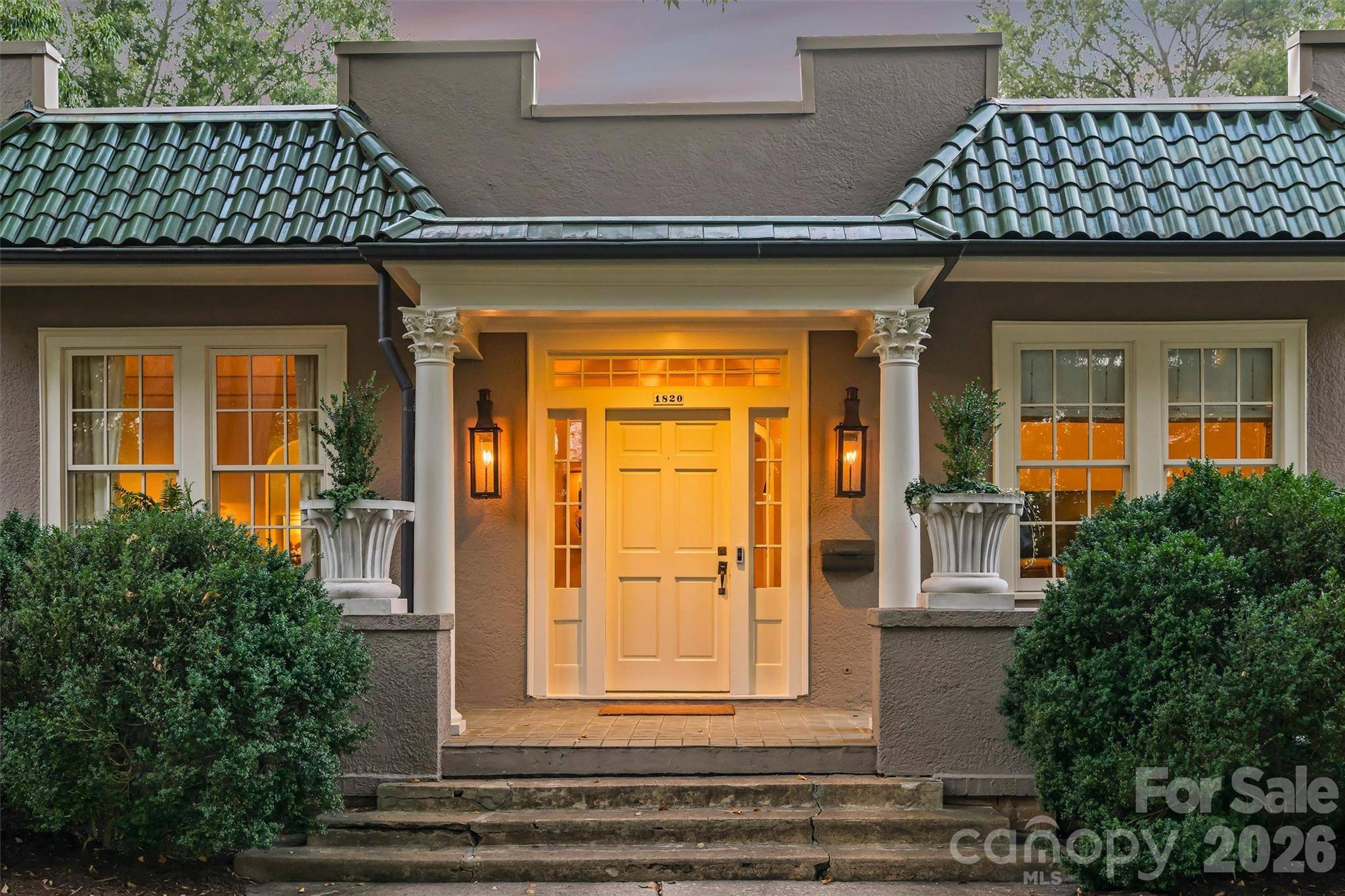 1820 Dilworth RD E, Charlotte, NC 28203