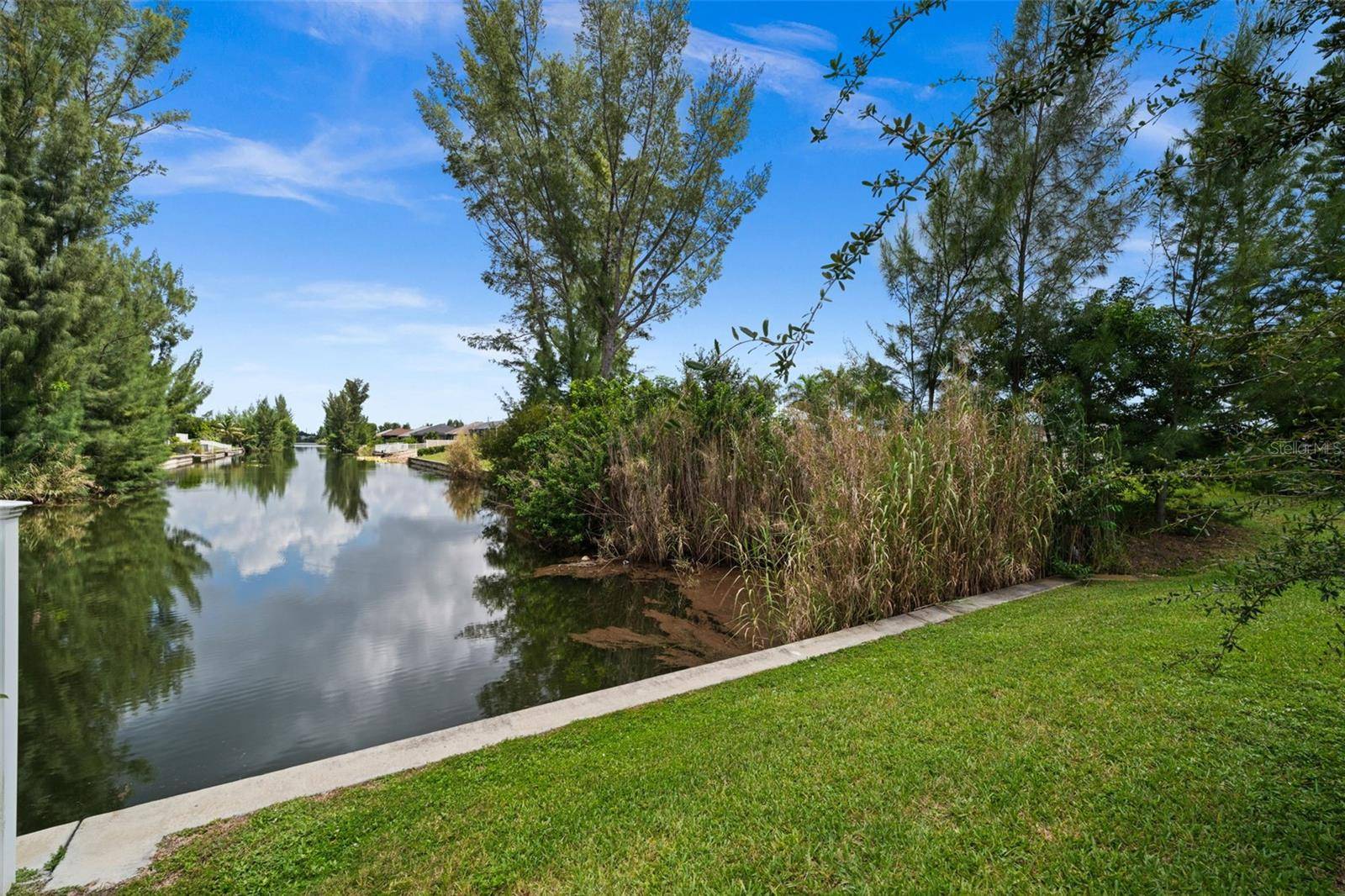 2217 SW 7TH PL, Cape Coral, FL 33991