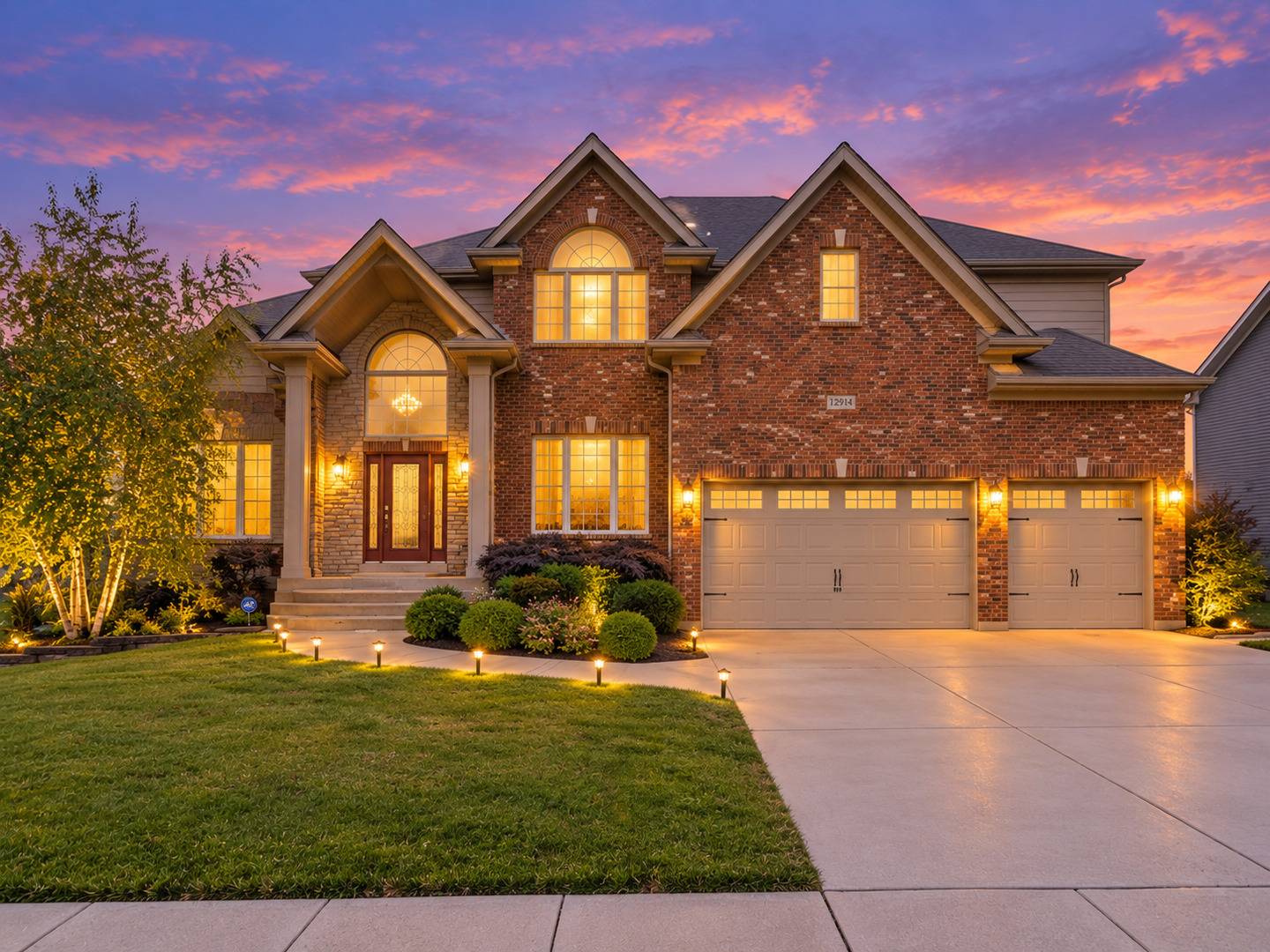 12914 Ridge Wood LN, Plainfield, IL 60585