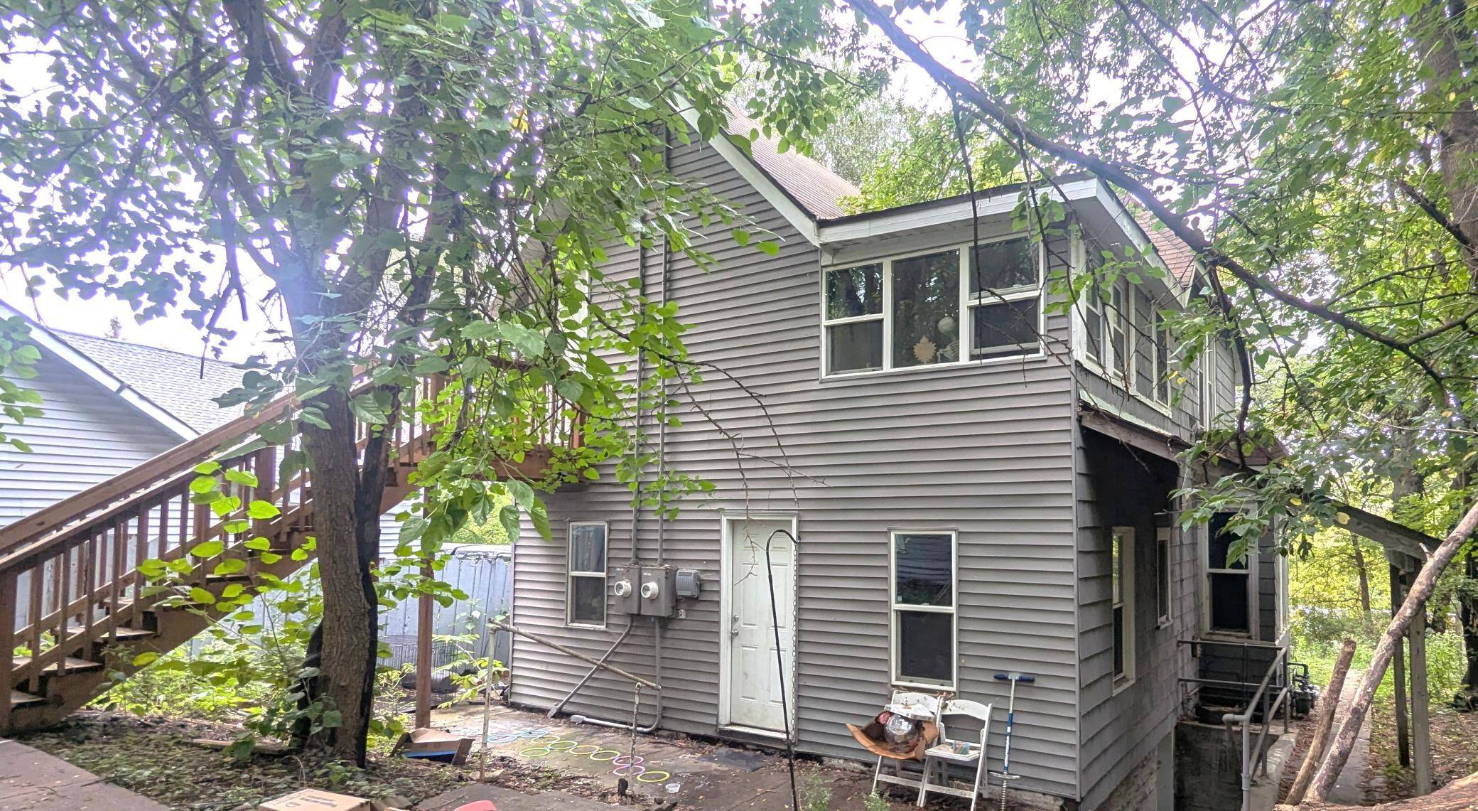 1621 Concord ST N, South Saint Paul, MN 55075