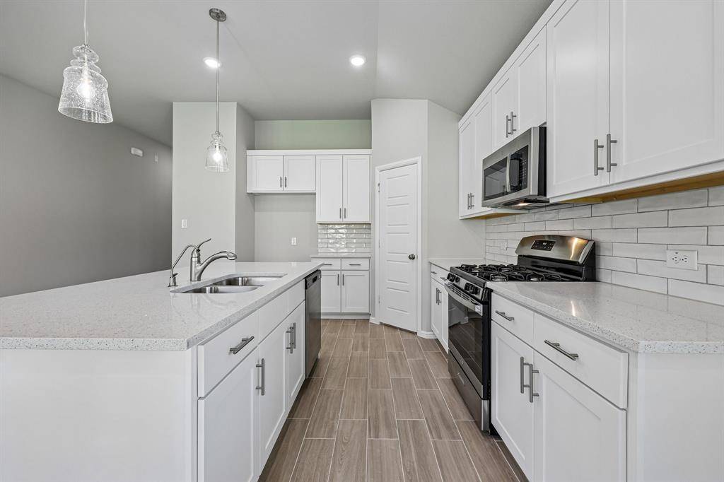 1701 Cambium Drive, Fort Worth, TX 76131