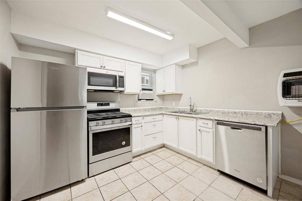 1001 W Elm Street #204, Denison, TX 75020