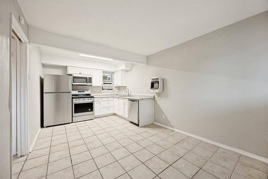 1001 W Elm Street #204, Denison, TX 75020