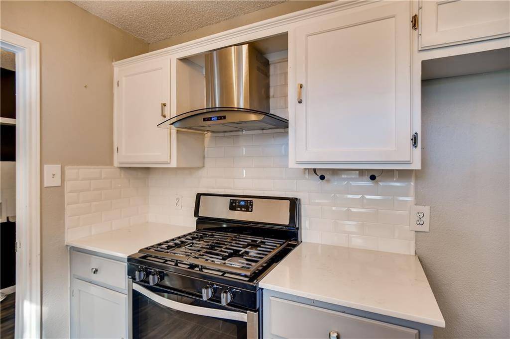 2406 Stirrup DR, Round Rock, TX 78681