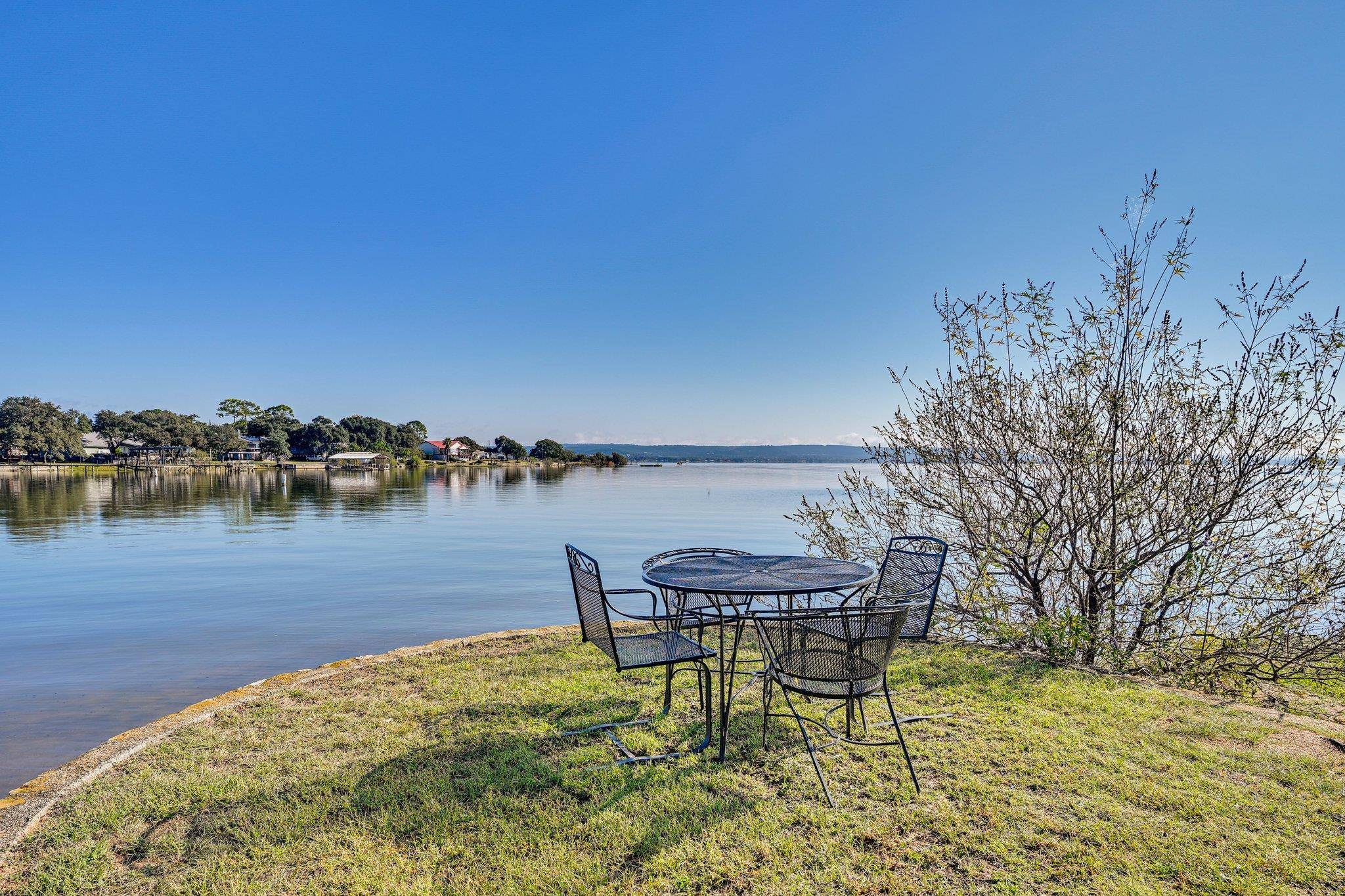 1644 Breezeway, Tow, TX 78672