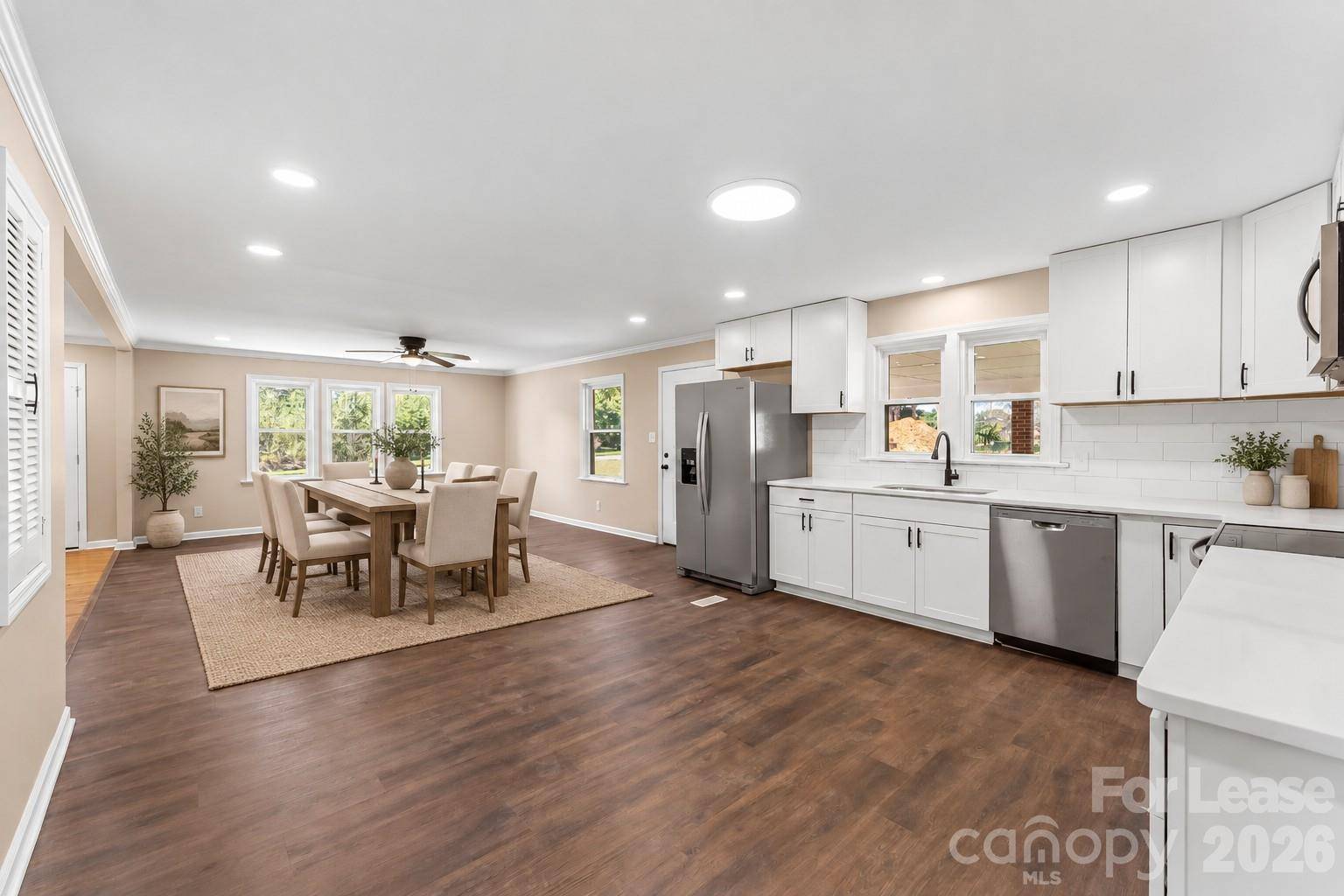 3531 Wandering LN NE, Hickory, NC 28601