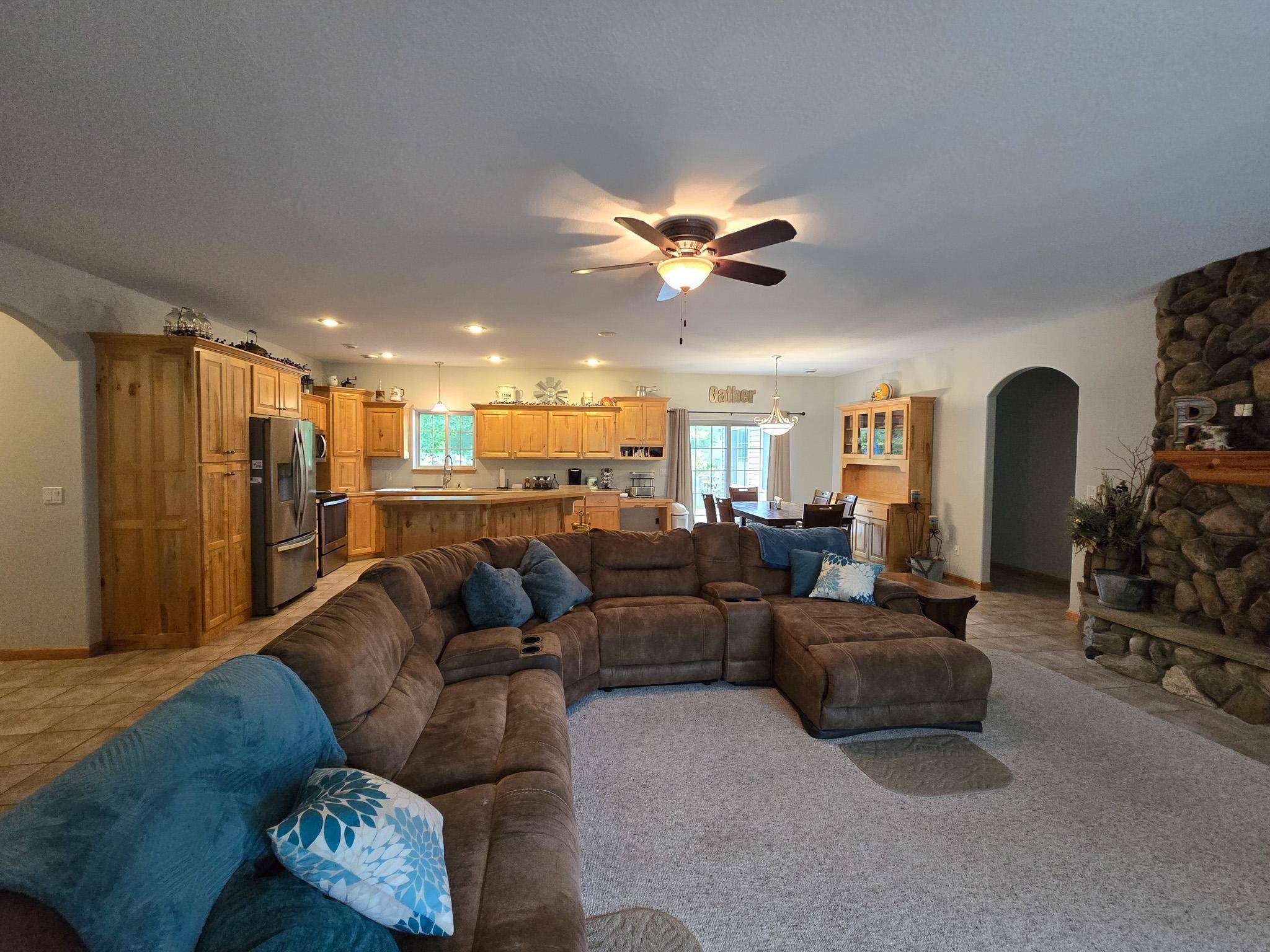 12980 Carow CIR, Frazee, MN 56544