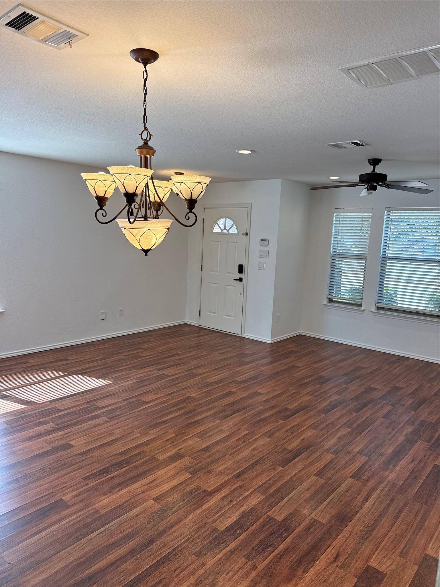2114 Cottontail DR, Leander, TX 78641