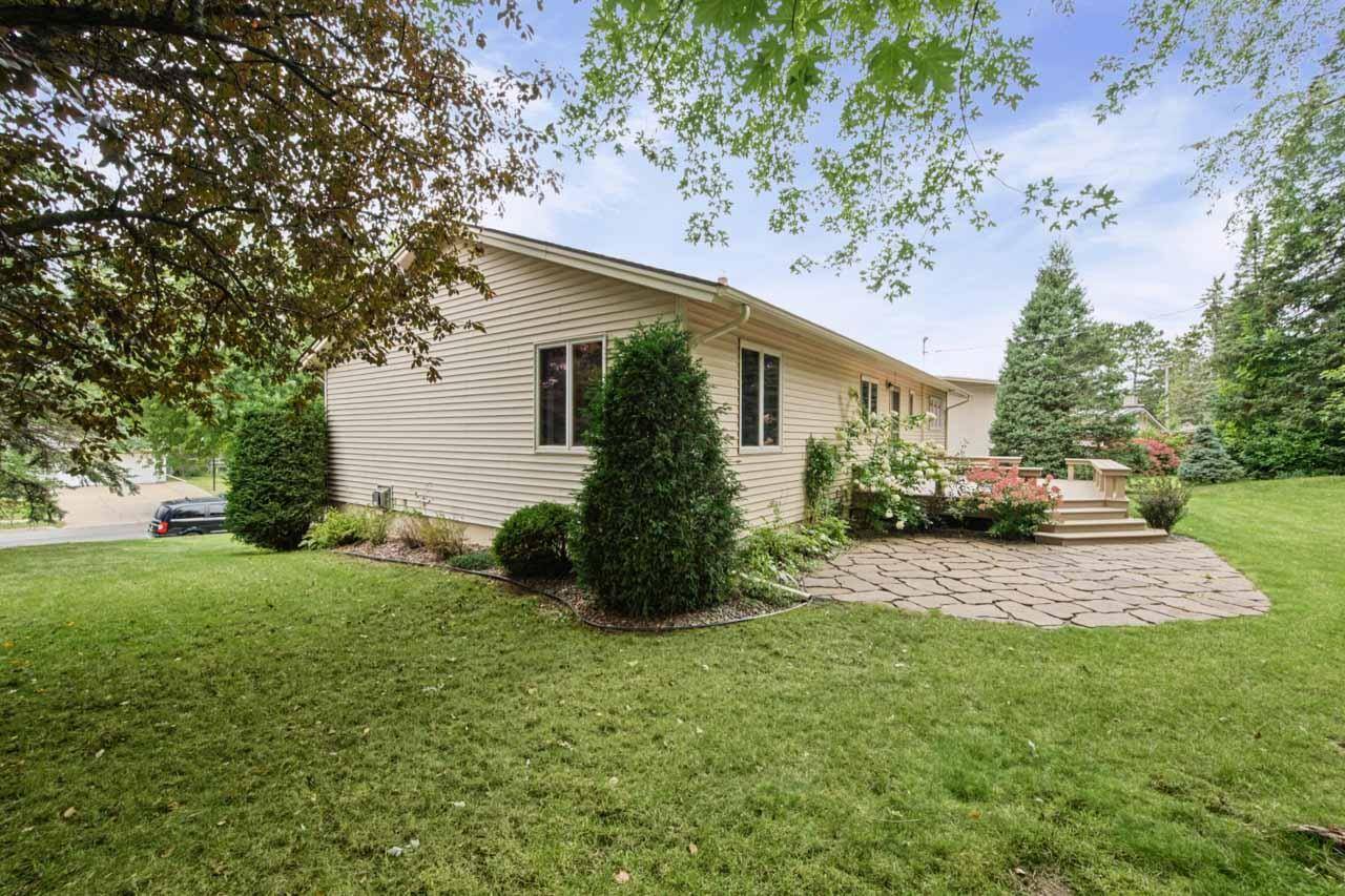 407 Mesabi DR, Hibbing, MN 55746