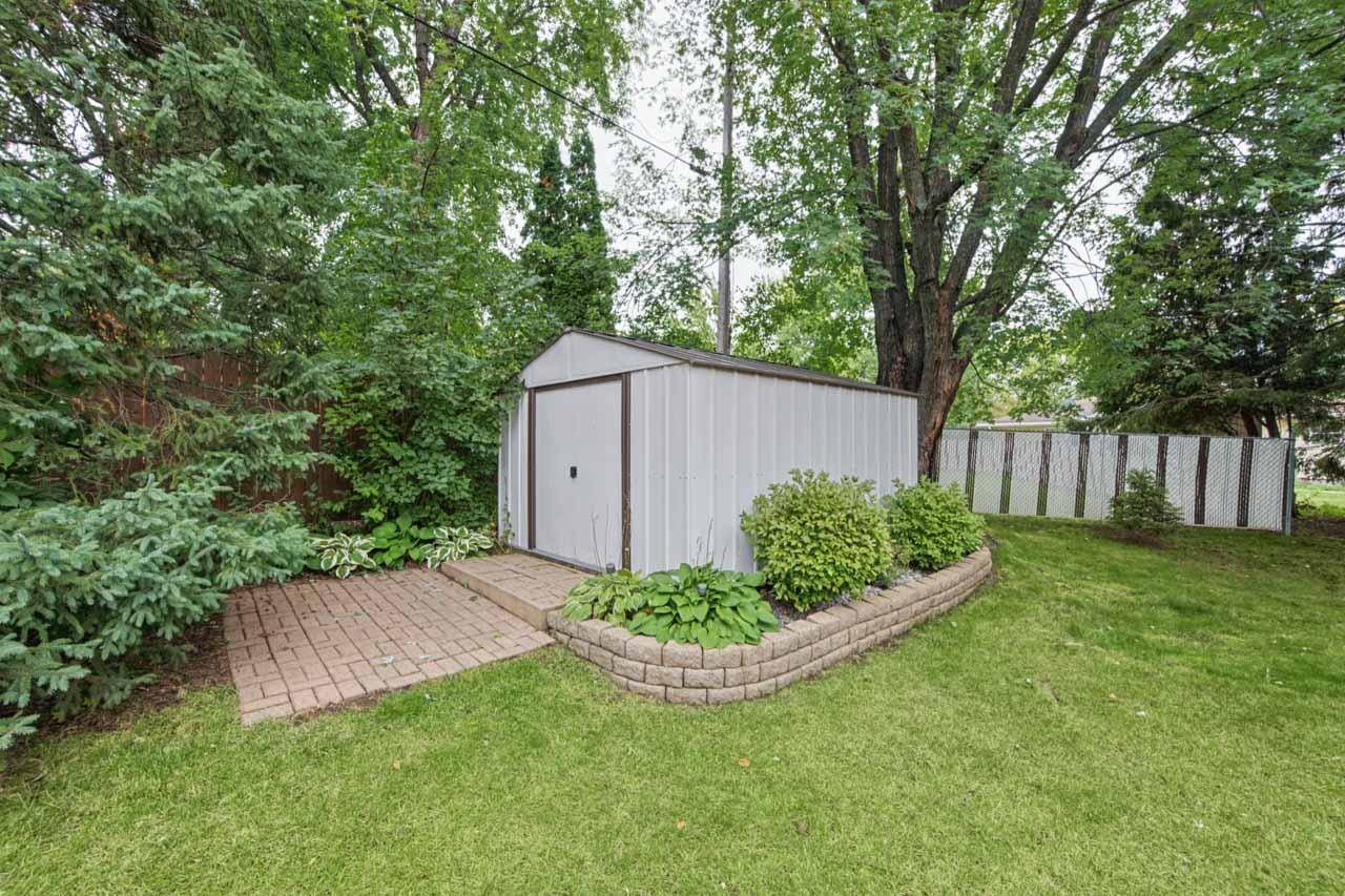 407 Mesabi DR, Hibbing, MN 55746