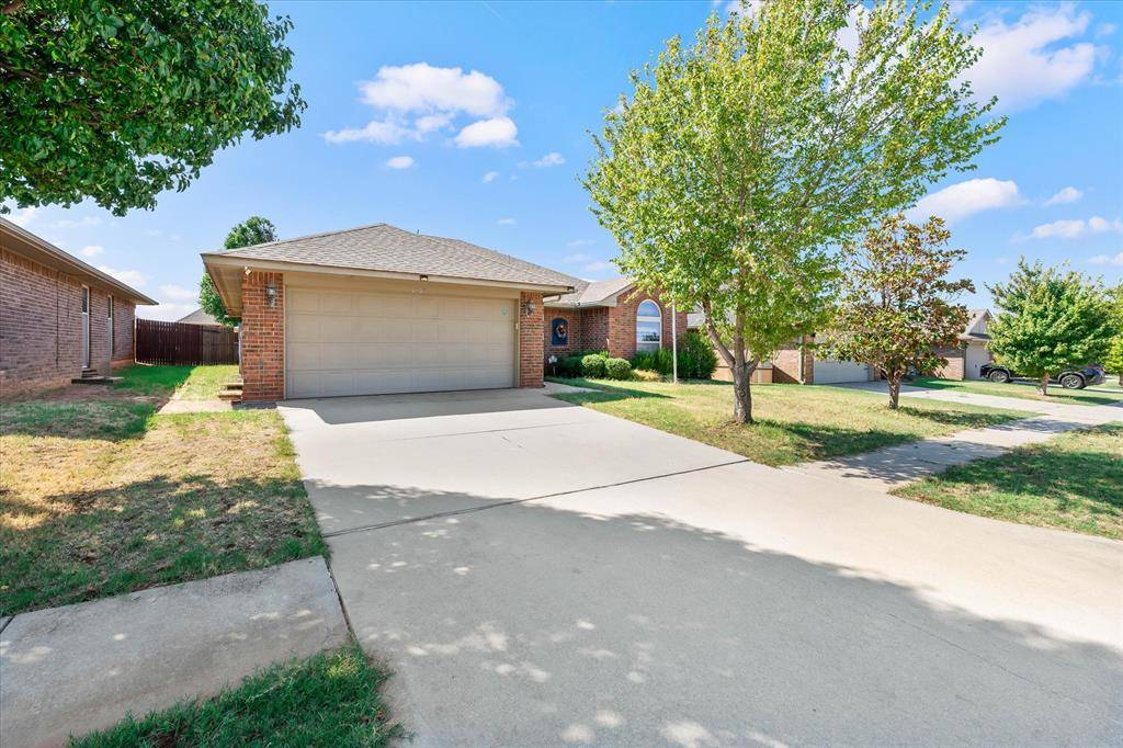 2420 NW 196th TER, Edmond, OK 73012