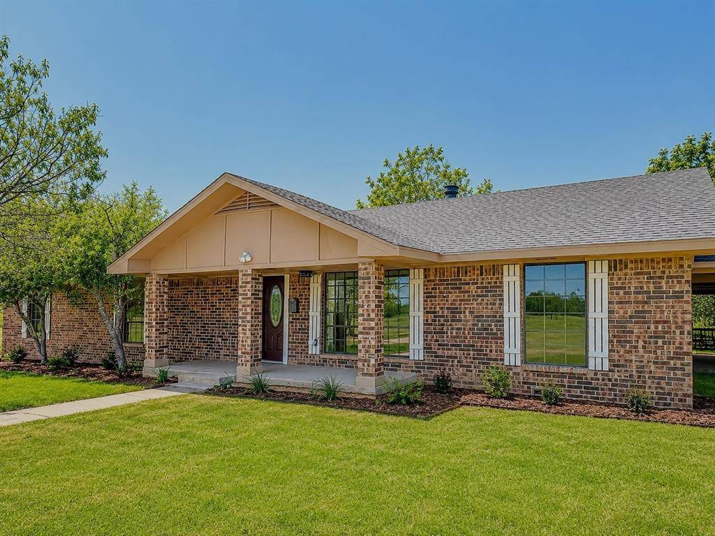 150 Sandlin Court, Springtown, TX 76082