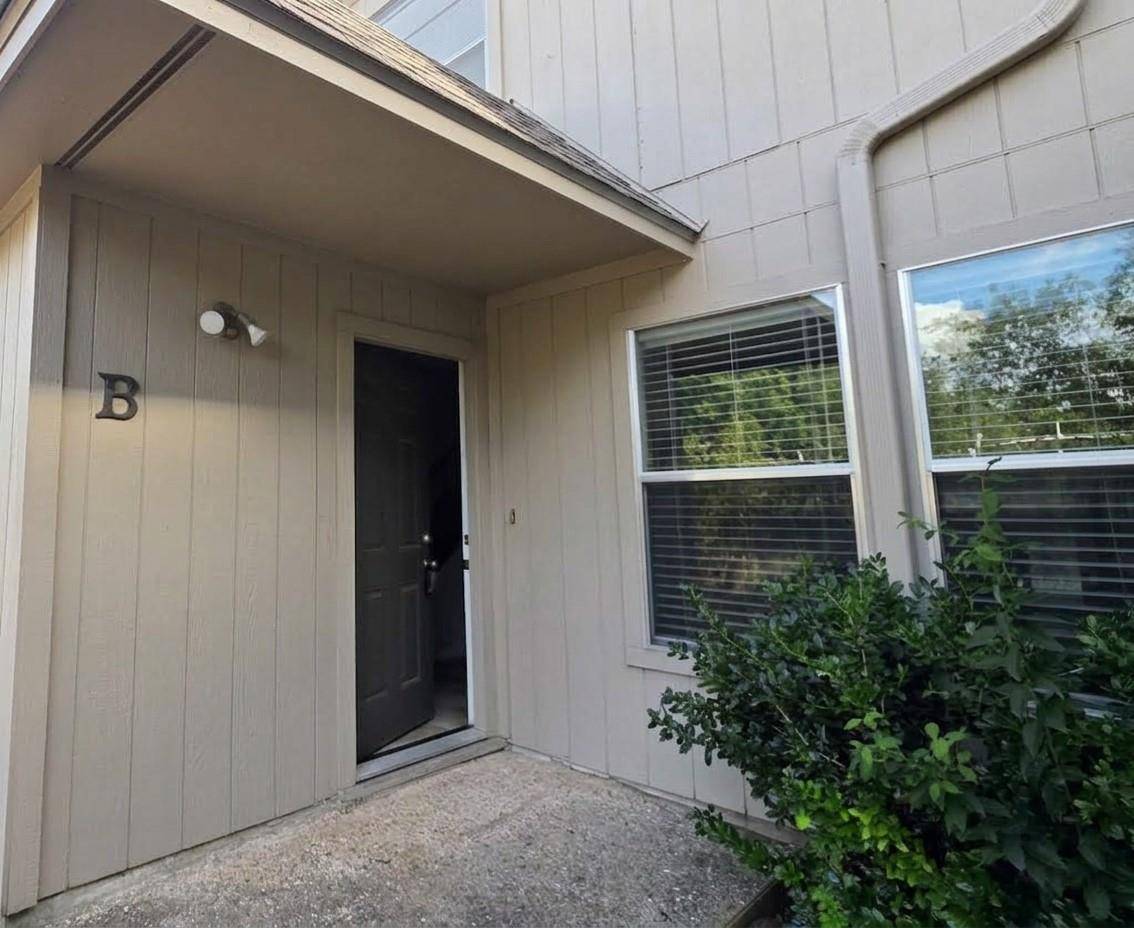 703 Castle Ridge RD #B, Austin, TX 78746