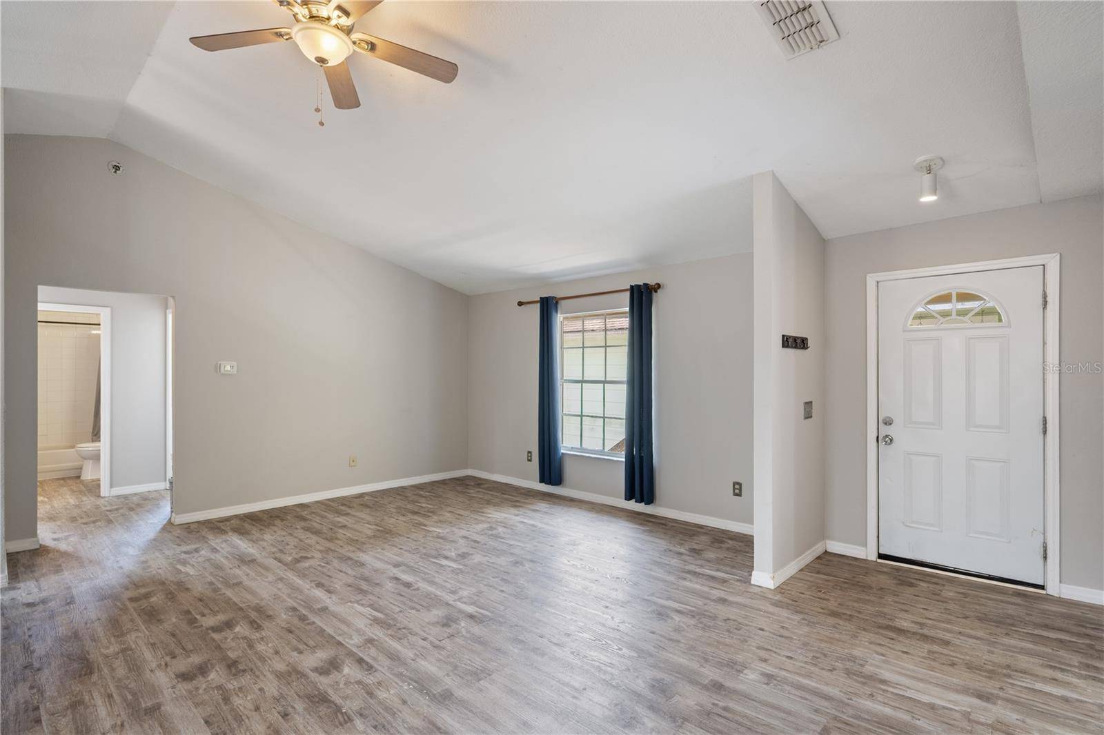 9848 PINEY POINT CIR, Orlando, FL 32825