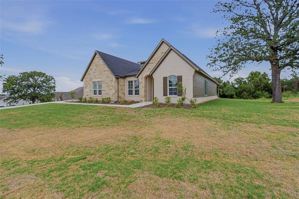 128 Oak Grove Way, Springtown, TX 76082