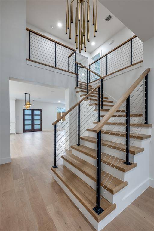 1018 Grandview Avenue, Dallas, TX 75223