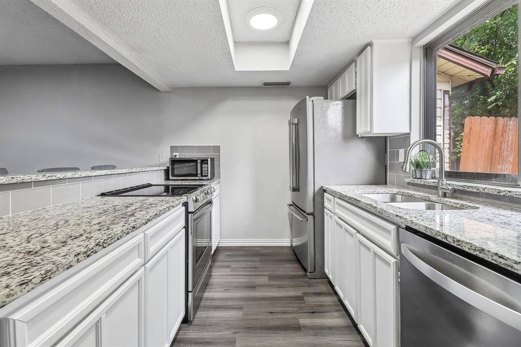 2059 Embassy Way, Carrollton, TX 75006