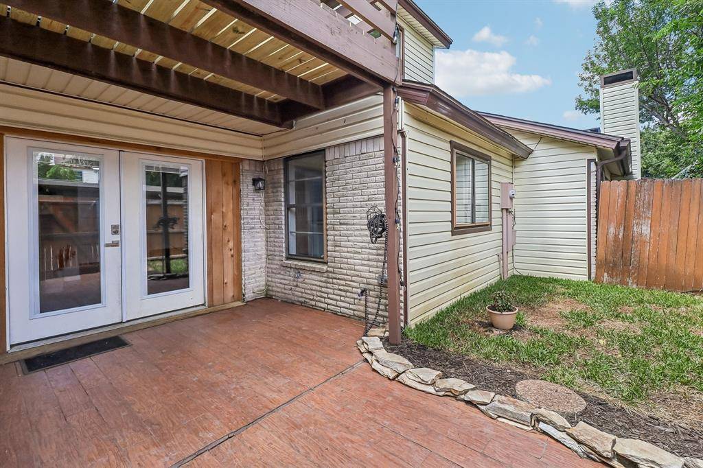 2059 Embassy Way, Carrollton, TX 75006