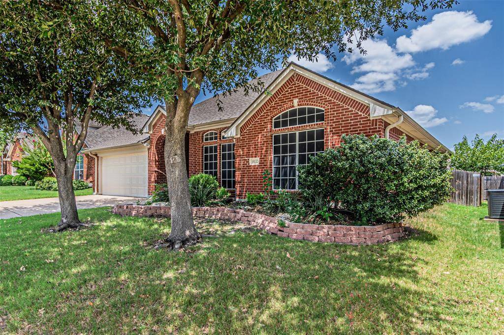 10132 Red Bluff Lane, Fort Worth, TX 76177