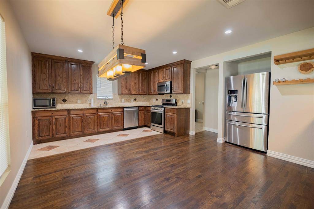 1126 Wilbur Street, Dallas, TX 75224