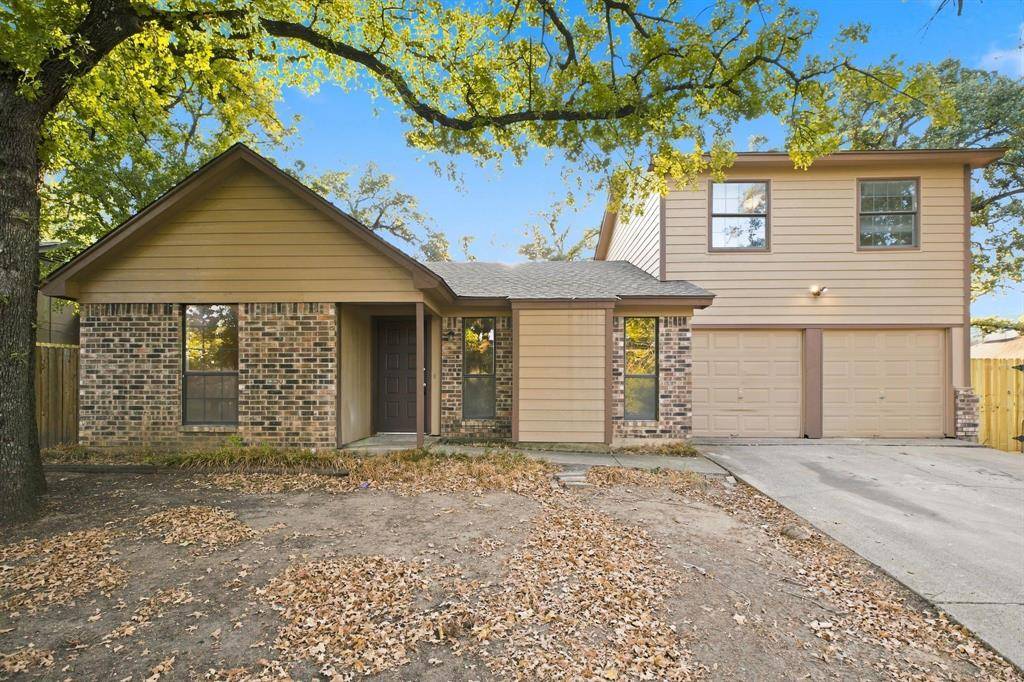 721 Timberoaks Drive, Azle, TX 76020