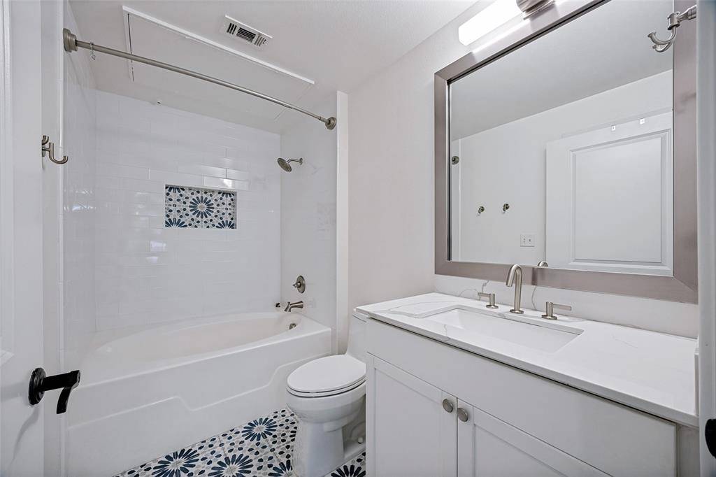 1852 Summit Avenue, Dallas, TX 75206
