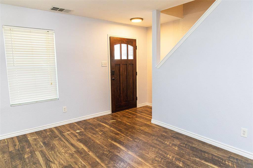 5537 Camarillo Drive, Fort Worth, TX 76244