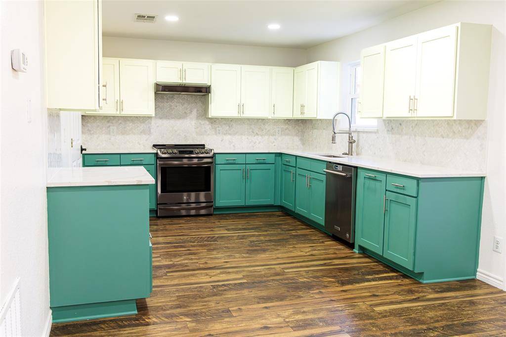 5537 Camarillo Drive, Fort Worth, TX 76244