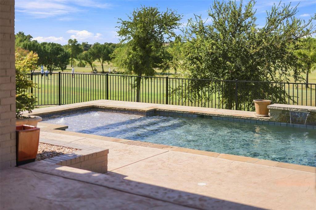 1245 Crown Valley Drive, Weatherford, TX 76087