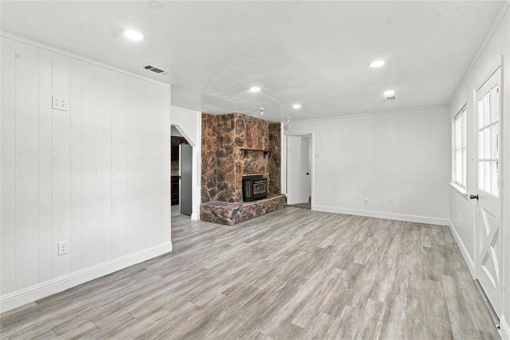 114 Bells Chapel Road, Waxahachie, TX 75165
